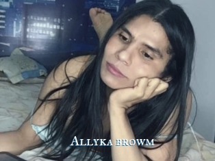 Allyka_browm