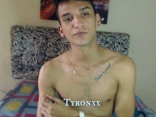 Tyronxx