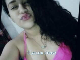 Taylor_curvy